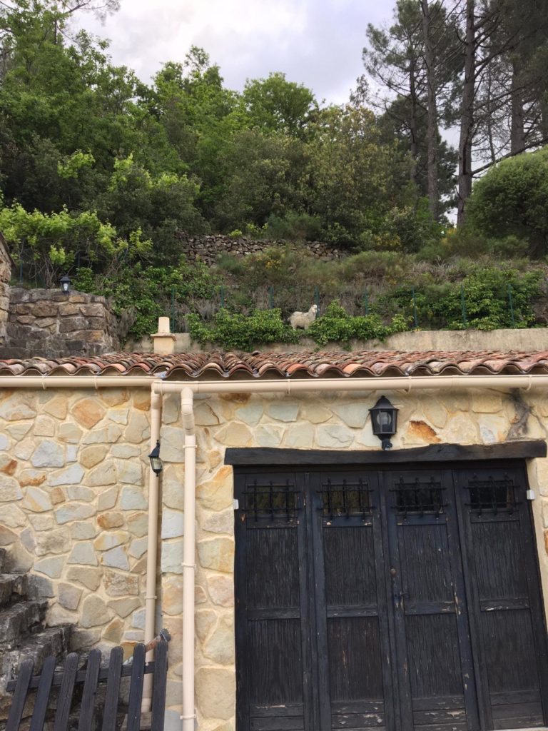 Sainfoin bloque maison